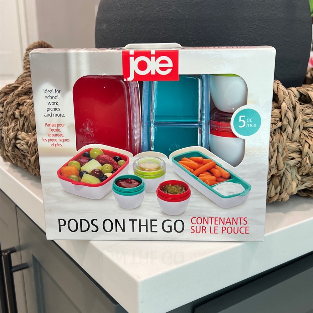 Cute. Set joie Pods On The Go..